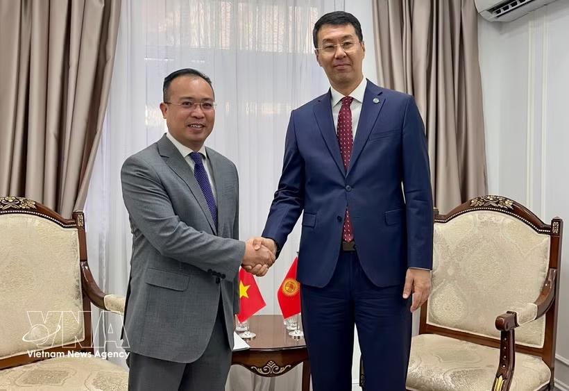 Vietnam, Kyrgyzstan seek to deepen traditional friendship
