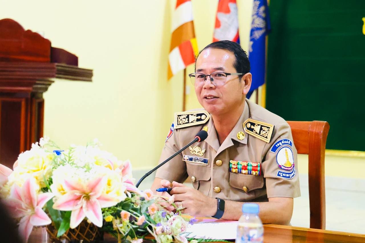 លោកអភិបាលស្រុកស្ទោង ៖ ការពង្រឹងសន្តិសុខ សណ្តាប់ធ្នាប់ និងការផ្សព្វផ្សាយច្បាប់ភូមិបាល និងលិខិតបទដ្ឋានគតិយុត្តិនានា ជាកិច្ចការអាទិភាពដើម្បីផលប្រយោជន៍ប្រជាពលរដ្ឋ